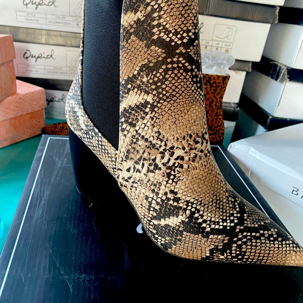Snake boots